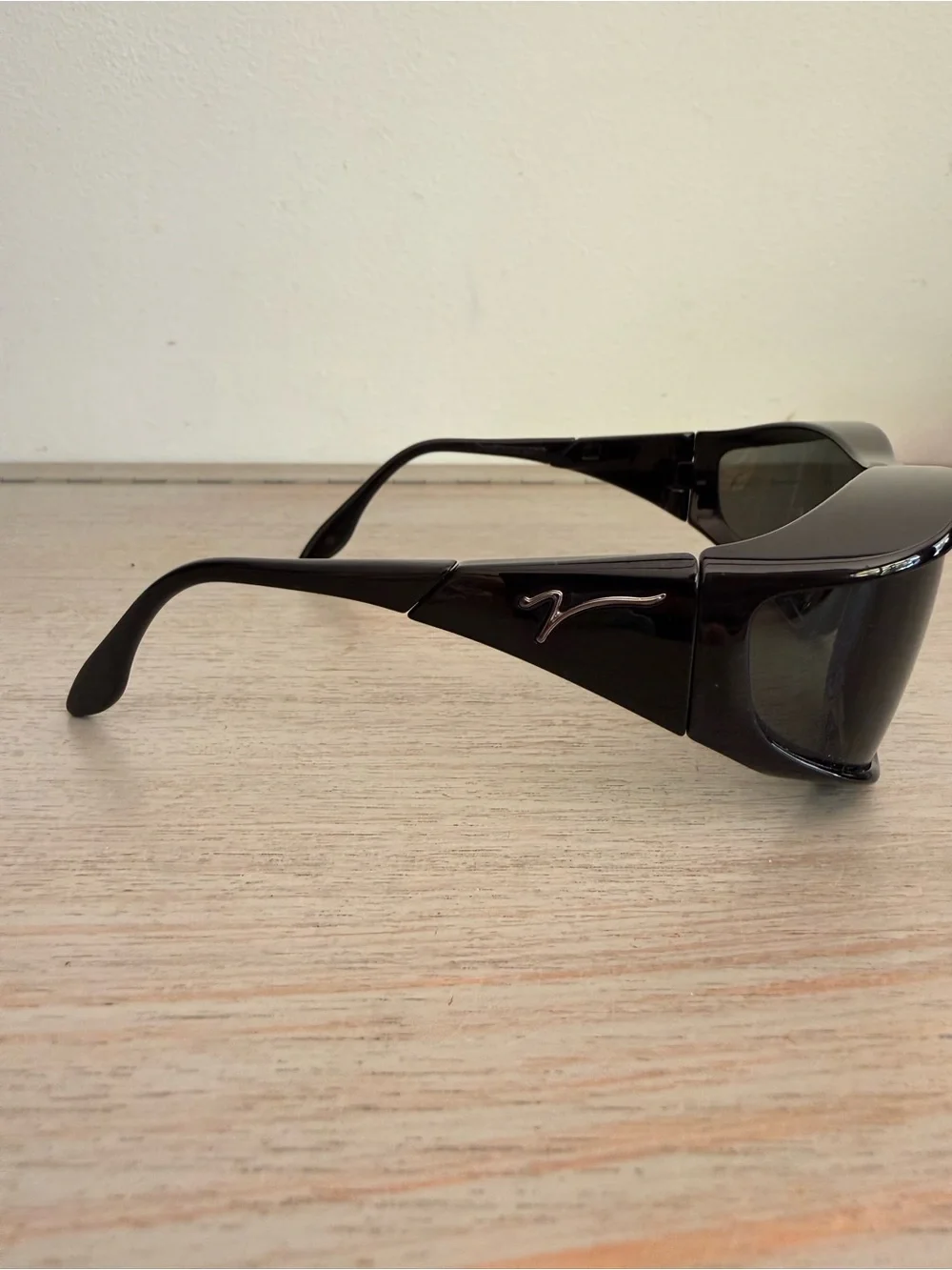 Vistana X Live Eyewear Polarized Fit-Over Wrap Sunglasses Large W302G Black Onyx